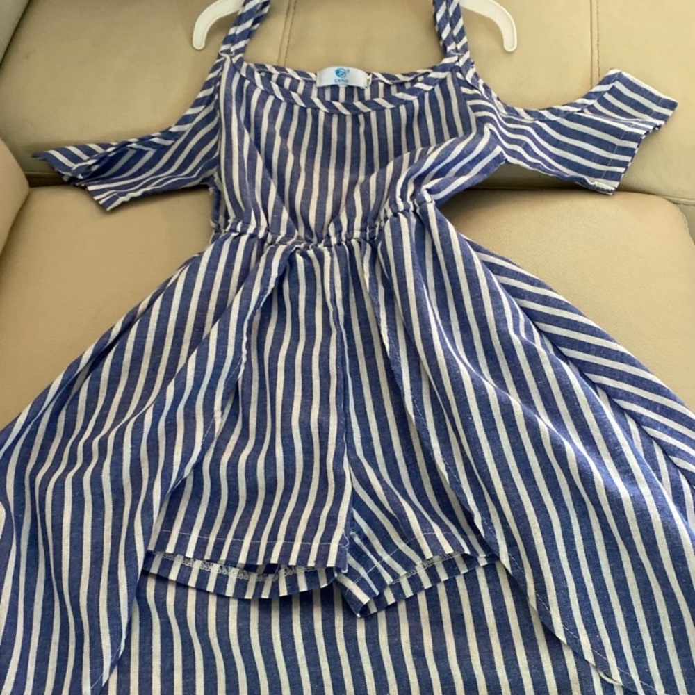 Girls size 6/7 Romper